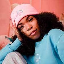 Edian curly hair backless ponytail cap for women, natural hair afro hair messy bun ponytail baseball hat. 5 Winter Hair Care Tips For Curly Hair