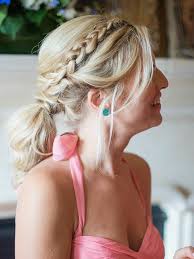Consider brushing all of your hair to one side and clipping it with some pins to stay there. 35 Wedding Guest Hairstyles You Can Actually Do Yourself