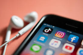 Picture collage maker takes your pics art experience to the next level with dozens of templates, photogrid, and layouts. What S The Deal With Generation Tiktok Discover Magazine