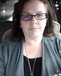 April Marie's Instagram, Twitter & Facebook