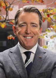 UMB Bank to lay off 38 HTLF employees in Dubuque