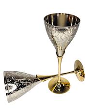 Herchr 2 Pack Vintage Chalice Goblet,Gold Wine Glasses Wine Goblet,Vintage Chalice  Goblet,Chalice Brass Wine Goblet,Royal Embossed Wine Glasses Cup Liquor  Goblet For Drink Coffee, Beer, Whiskey : Amazon.Co.Uk: Home & Kitchen