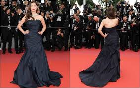 Move Over Sonam Kapoor And Deepika Padukone Mahira Khan Is Giving Fashion Goals At Cannes Photos Ibtimes India #7 deepika padukone in saree by neeta lulla for cannes. move over sonam kapoor and deepika