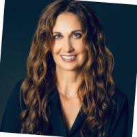 Michelle Houlihan's Instagram, Twitter & Facebook