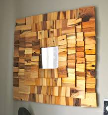 Küçük mutfaklar için, pratik çözümleri çok seviyorum = )büyük mutfaklar için de gerekebiliyor böyle şeyler bazen.mutfakta kesme tahtanız için böyle uygun bir köşeniz varsa, o köşeye fonksyonellik kazandırmak için, tek yapanız. El Yapimi Aynalar Yemek Odasi