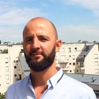 PDF) La construction du marché de la musique en ligne. L'insertion  économique et juridique des innovations de diffusion musicale en France.