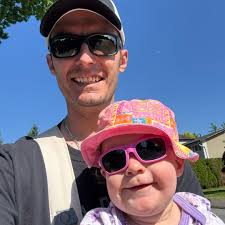 Do lions actually hunt from trees?