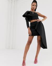 Un choix unique de jupe courte a volant femme disponible dans notre magasin. True Violet Mini Jupe A Volant Noir Femme