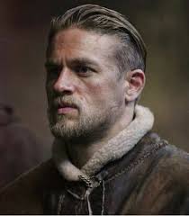 29 Stylish Jax Teller Hair References Seventwin In 2020 Jax Teller Haircut Charlie Hunnam Haircut Charlie Hunnam King Arthur