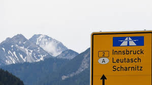 Alle informationen zum snowboarden und skifahren tirol. Fahrverbot Tirol Osterreich Diese Strassen Sind Gesperrt Bayern 1 Radio Br De