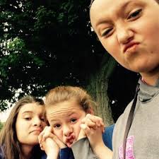 Danielle Loy (@DanielleLoy)