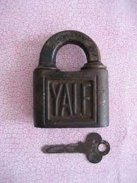 Vintage Antique Yale Lock Key Yale Towne Mfc Co By Hoosiersavior Candados Cerraduras Llaves