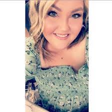 Alesa Lee's Instagram, Twitter & Facebook