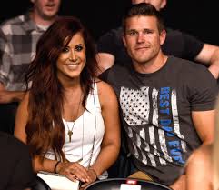 Aubree lind deboer, who made her appearance on reality tv the moment she was born, didn't hold back when she was asked if her mother, teen mom 2 alum chelsea houska, set stern rules. Teen Mom 2 S Chelsea Houska Reveals The Sex Of 4th Child On The Way People Com