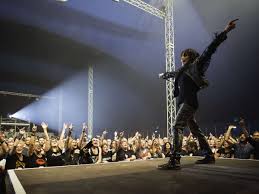 Legends vip will sich mit nena auf einen ersatztermin 2021. Mannheim Nena Eroffnet Zeltfestival Rhein Neckar Mit Einem Patzer Und Einer Wichtigen Message