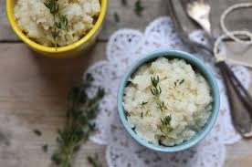 Puree De Chou Fleur Parfumee A L Ail Roti Par Academie Du Gout Recette Puree Chou Fleur Recettes De Cuisine Idee Recette