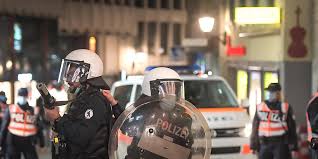 Als europaweit stärkstes portal für polizeinachrichten im deutschsprachigen raum informiert polizei.news stets aktuell über verkehrsunfälle, brände, gewaltdelikte. Befurchtete Ausschreitungen Sind Ausgeblieben Kanton Sg