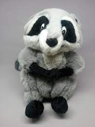 Meeko The Raccoon From Pocahontas 7 Stuffed By Retrotoyrescue Disney Stuffed Animals Animals Disney Toys