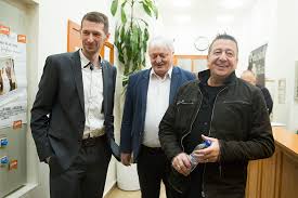 Ezen a' héten egy lubok leplezi le az orosz nép ellenségit. Gyozni Jo De Gyoztes Lelkiallapot Is Kell Hozza Bemutattak Bayer Es Szakacs Kulturharcos Kotetet Interju Es A Teljes Video Pestisracok