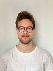 Manuela Scott's Instagram, Twitter & Facebook