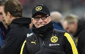 Peter stöger was borussia dortmund head coach for an eventful five month period. Kritik An Bvb Kleidung Peter Stoger Rechtfertigt Auftritt In Schwarz Gelb Kolnische Rundschau