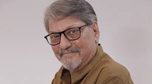 Amol Palekar recovering, was hospitalised due to smoking-related old  illness, says wife Sandhya Gokhale