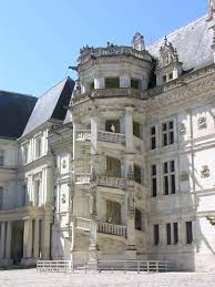 Chateau De Blois Stairway Leonardo Da Vinci Loire Valley Gothicarchitecture In 2020 French Castles Chateau France Blois