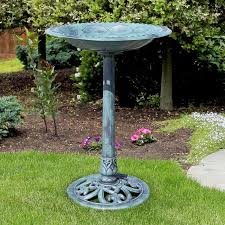 Here are 6 easy winter bird bath ideas to keep a fresh supply of water for your feathered friends when the mercury plummets. 72 Of The Best Bird Bath Ideas For Any Yard 47 Is Super Cool