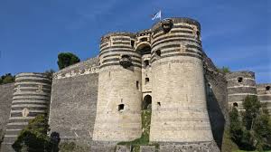 Angers is a city in western france, about 300 km (190 mi) southwest of paris. City Guide Alle Infos Zu Angers Anreise Sehenswurdigkeiten Mehr