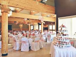 Snow Valley Ski Lodge Edmonton Wedding Venue Photo By Kristin Zabos I Am So Lucky To Work With Such Amazing Winter Wedding Venues Wedding Edmonton Wedding