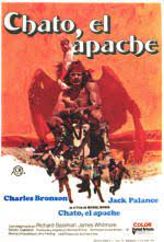 Chato es un apache mestizo que vive en el límite entre sus dos culturas, en precario equilibrio entre la fidelidad a su tribu y la poderosa atracción que el + son trece hombres contra uno, pero chato los conduce hasta el territorio apache, donde la naturaleza es salvaje y cruel, y puede matar a un. Chato El Apache 1972 Pelicula Play Cine