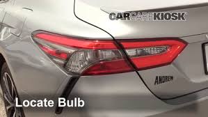 60/40 split fold rear seats. Tail Light Change 2018 2019 Toyota Camry 2018 Toyota Camry Se 2 5l 4 Cyl