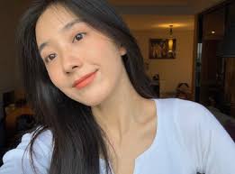 Zhu Yan Man Zi updates with new selfies #朱颜曼滋