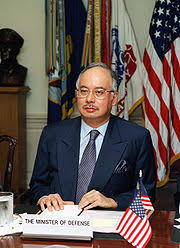 John, kuala lumpur, dan kemudian belajar di malvern boy's college di worchestershire, inggris.ia mendapat ijazah sarjana muda dengan kehormatan. Mohd Najib Bin Abdul Razak Wikipedia Bahasa Melayu Ensiklopedia Bebas