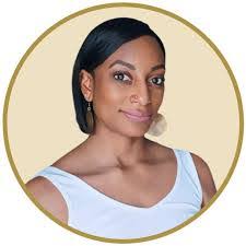 Shari Bennett's Instagram, Twitter & Facebook