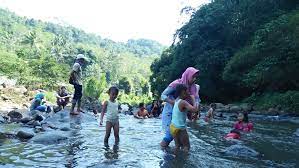 Place located in the middle of batang kali town. Mandi Di Pemandian Air Panas Sangubanyu Inilah Serunya Sigijateng Id
