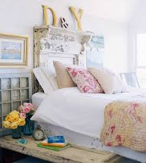 Cozy Cottage Style Bedrooms You Ll Fall In Love With Cottage Style Bedrooms Chic Bedroom Cottage Style Decor