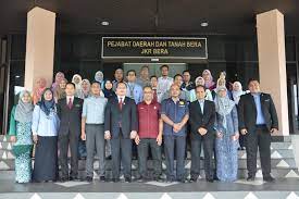 * management of services division responsible for managing matters pertaining to. Penilaian Penarafan Pejabat Daerah Dan Tanah Bera Rasmi Facebook