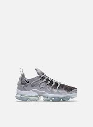 Nike Air Vapormax Plus Men Wolf Grey Black White Graffitishop