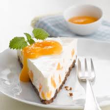 Zutaten 4 ei (er), getrennt 100 g butter 300 g zucker 2 el milch 125 g mehl 1/2 pck. Philadelphia Torte Pfirsich Maracuja Frischkase Kuchen Ohne Backen Pfirsich Maracuja Torte Blechkuchen Einfach