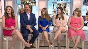 Miracles from heaven is a 2016 american christian drama film directed by patricia riggen and written by randy brown. Miracles From Heaven Family Share Story Of Daughter S Cure