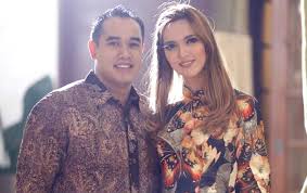 Prianti nur ramadhani or better known as nia ramadhani (born in jakarta, indonesia on april 16, 1990) is an indonesian actress, model and presenter of mixed norwegian. Nia Ramadhani Apparently Became Ardi Bakrie Envert When It Happened