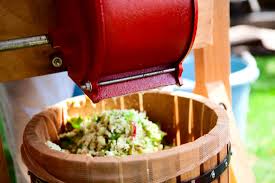 Cidrul este o bautura fermentata obtinuta din mere. Cum Se Face Cidrul De Casa Din Mere Si Alte Fructe Farmbee