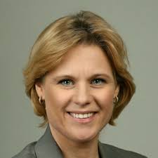 Bic code contains the same amount of information as compared to the bank swift code.swift codes usually encompass eight to eleven character strings that help in the recognition of the said. Alexandra Ziegler Kundenberaterin Personal Banking Deutsche Bank Pgk Ag Xing