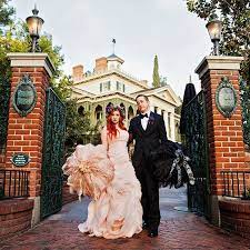 8 Unique Wedding Venues In Los Angeles Top Places To Get Married In L A Disney Wedding Wedding Los Angeles Unique Wedding Venues