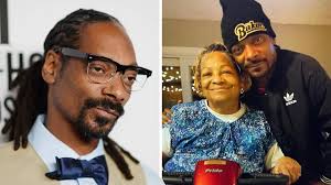How did Snoop Dogg's mother Beverly Tate die? What was her cause of death? 