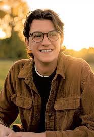 Justin Woolsey's Instagram, Twitter & Facebook