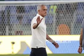 Maybe you would like to learn more about one of these? Mourinho Antusias Jalani Laga Roma Vs Trabzonspor Republika Online