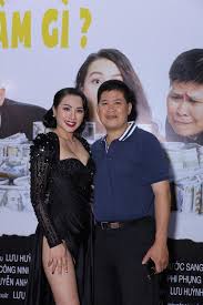 Tuy nhiên vẫn có một số ít người đẹp đồng ý công khai phẫu thuật thẩm mỹ điển hình như: Yaya TrÆ°Æ¡ng Nhi Náº¿u Cá»Ÿi La Chieu Tro Hut Khan Giáº£ Thi Sao Minh Khong Táº­n Dá»¥ng