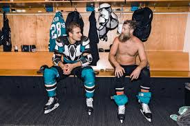 Joe thornton headed home to toronto last offseason, leaving behind 15 years of sharks history in san jose. Timo Meier Und Joe Thornton Die Sharks Im Buddy Check